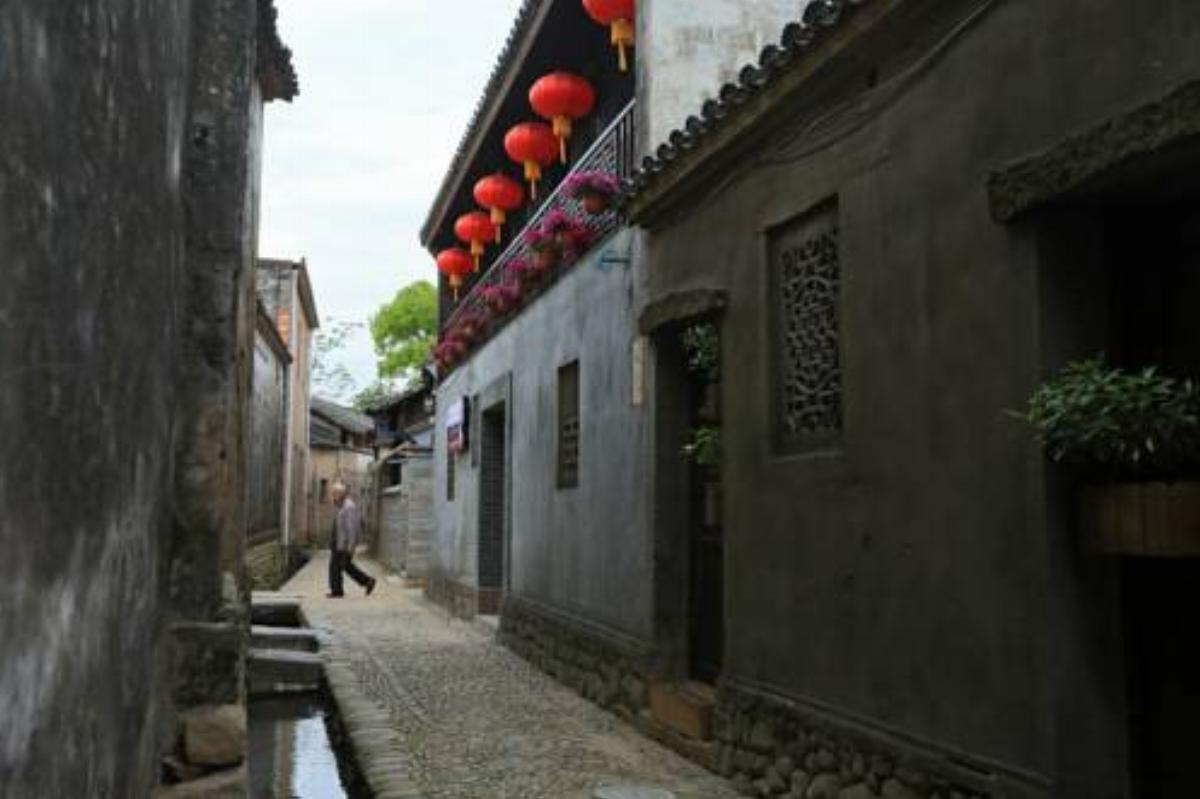 Qiantong Yishi Inn