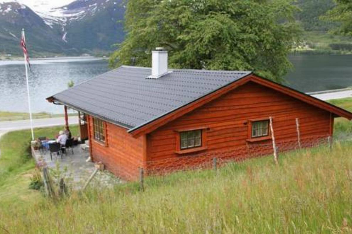 Two-Bedroom Holiday home in Skei I Jølster