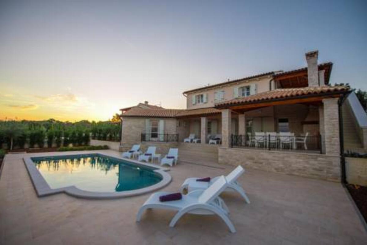 Luxury Villas by Garden Resort Istra