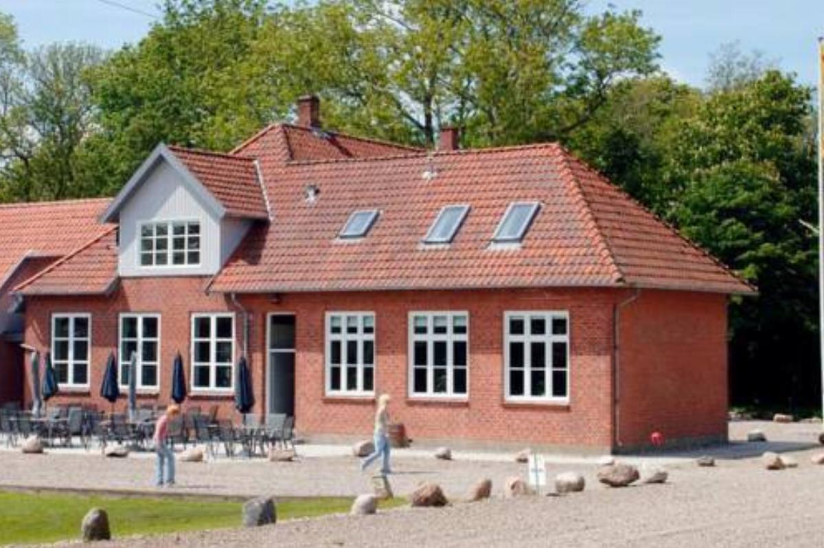 Eight-Bedroom Holiday home in Bolderslev