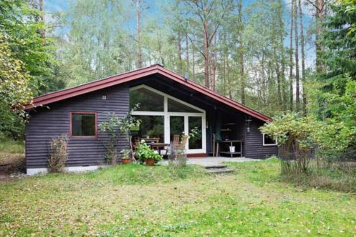 Three-Bedroom Holiday home in Stege 14