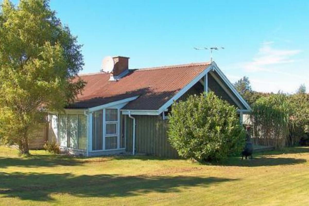Two-Bedroom Holiday home in Assens 2