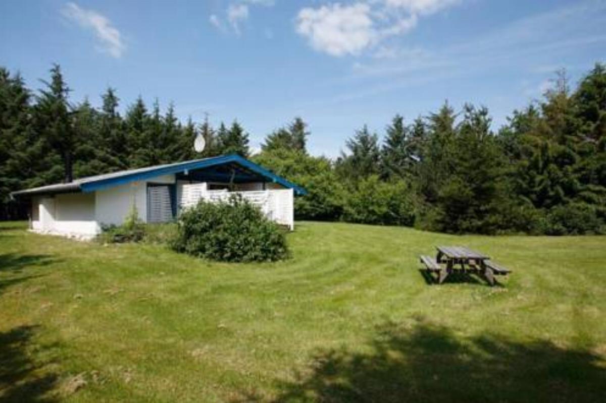 Three-Bedroom Holiday home in Thyholm 1