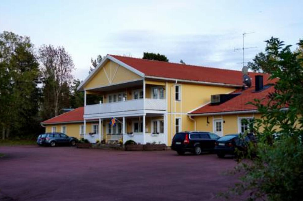 Bastö Hotel & Stugby
