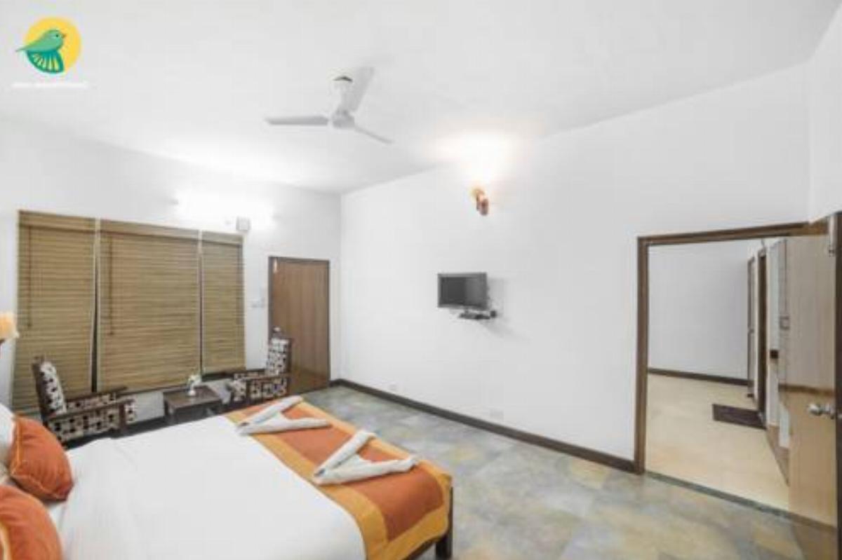 1 BR Boutique stay in Dhikuli, Ramnagar, by GuestHouser (B79C) Hotel Garjia India