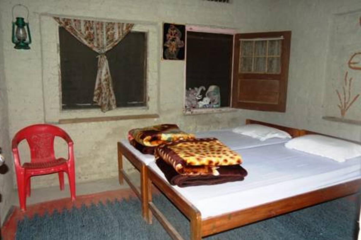 1 BR Homestay in Pawalgarh, Nainital, by GuestHouser (DF1F) Hotel Kota Bāgh India