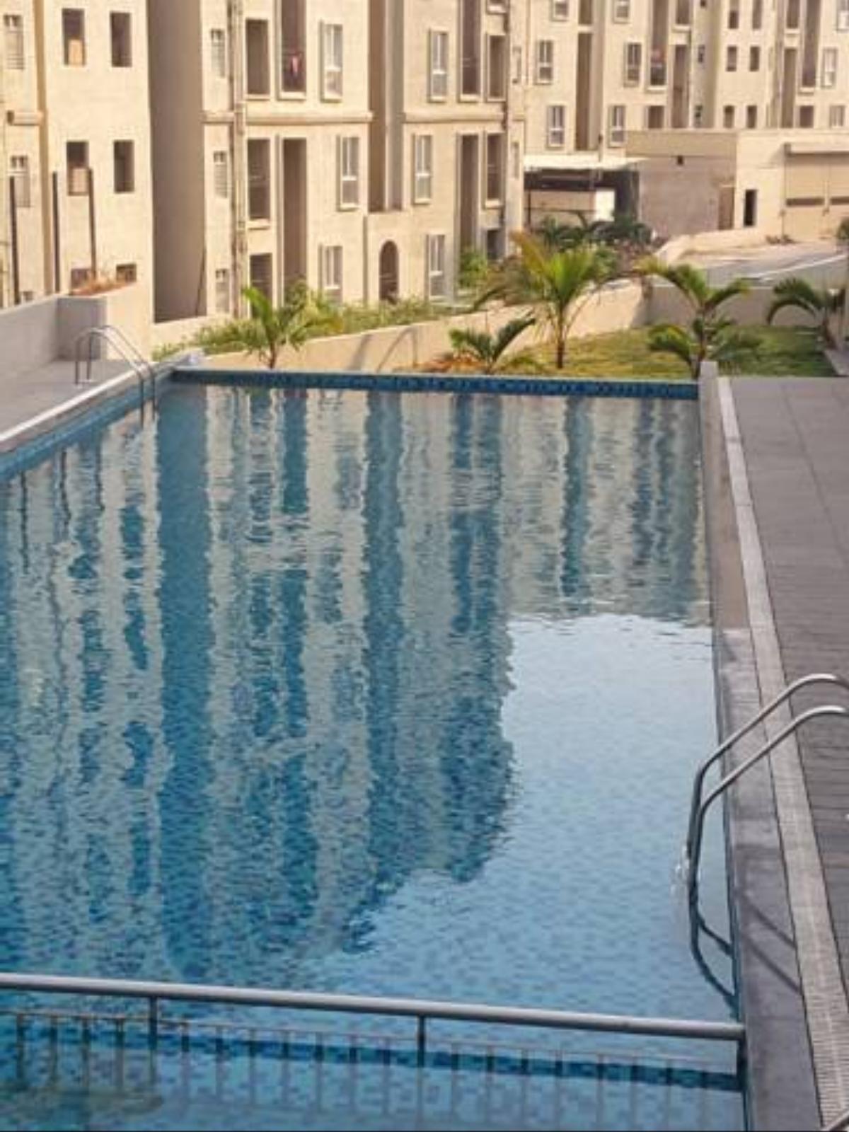 2 Bed Room Apartment + Mountain View + Swimming Pool Hotel Hinjewadi India