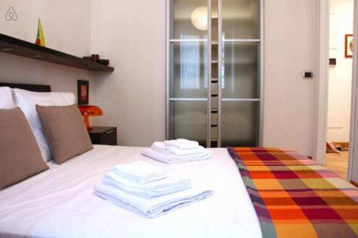 2 Bedroom On Latin Walls Hotel Roma Italy