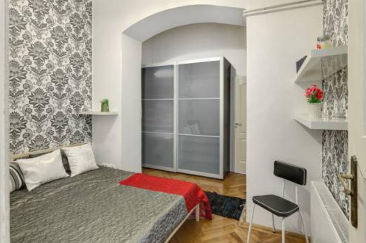 2 bedroom Zichy apartment Hotel Budapest Hungary