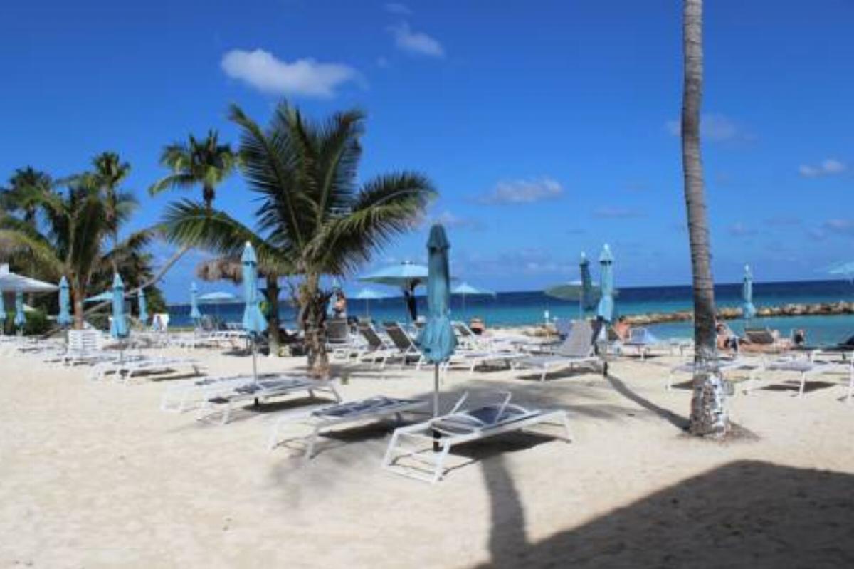 #207 Sunset Cove Seven Mile Beach Hotel George Town Cayman Islands