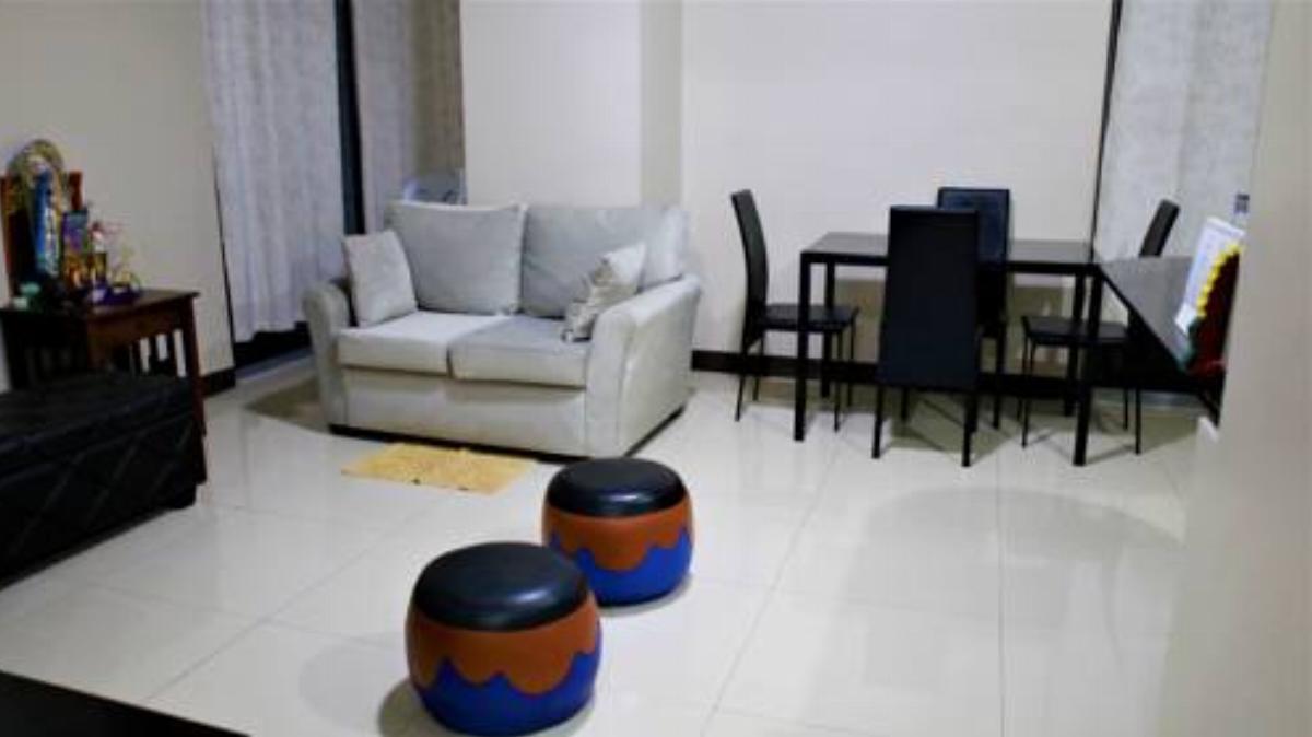 2BR for BIG Groups with Wifi, Cable & Parking Hotel Manila Philippines