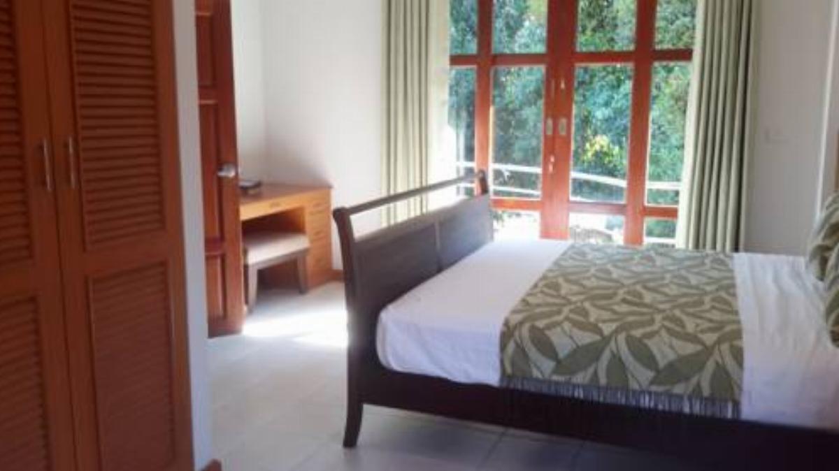 3 Bedroom Villa on Beachfront Resort TG11 Hotel Ban Tai Thailand
