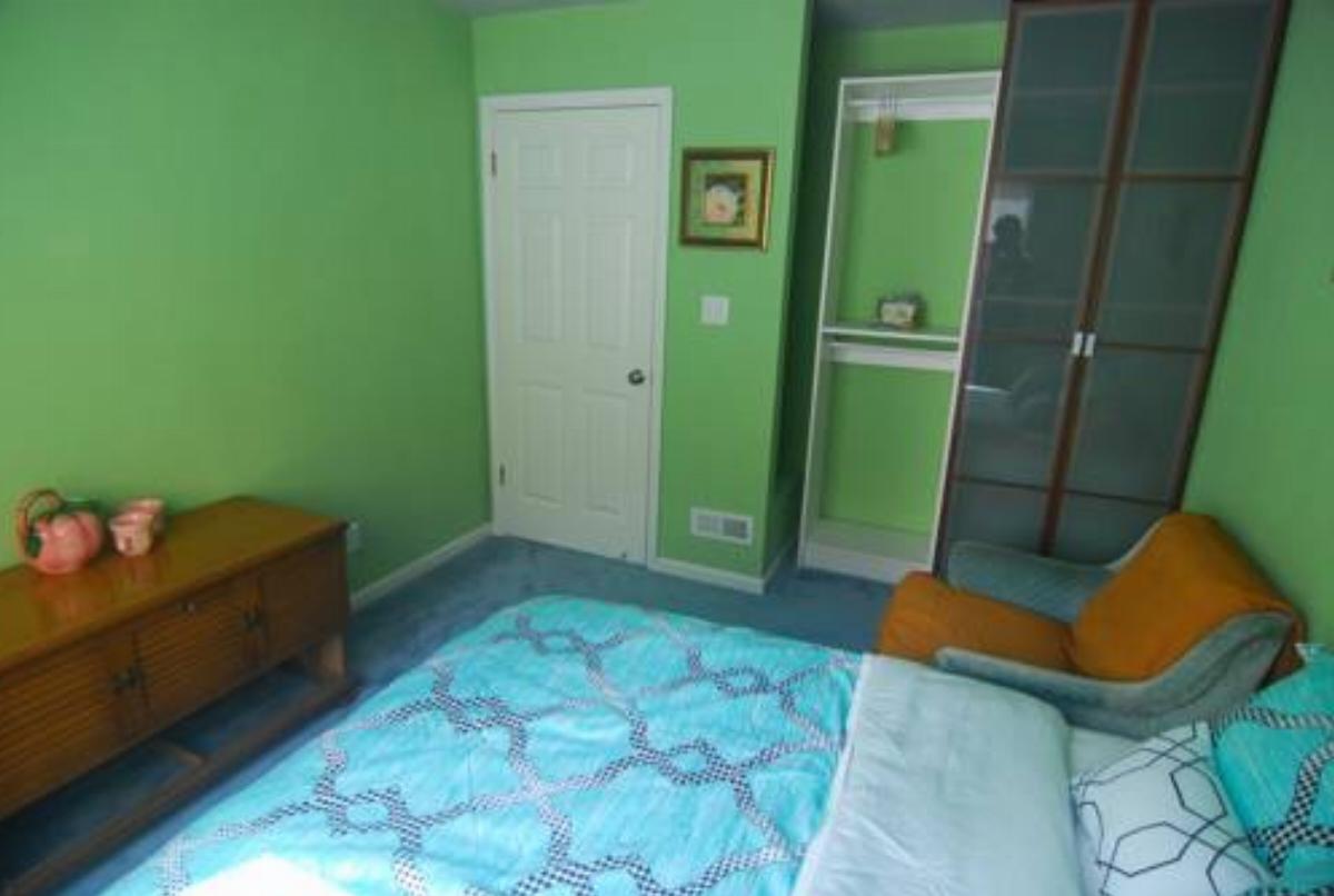 (3C) Cozy Private Bedroom near Daly City BART Subway Station Hotel Daly City USA