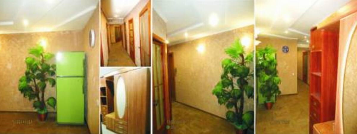 4-bedroom apartment on Karla Marksa Hotel Luhansk Ukraine