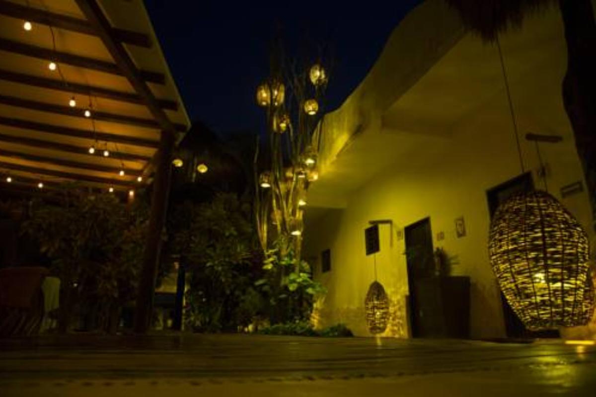 40 Cañones & Apartamentos Hotel Mahahual Mexico