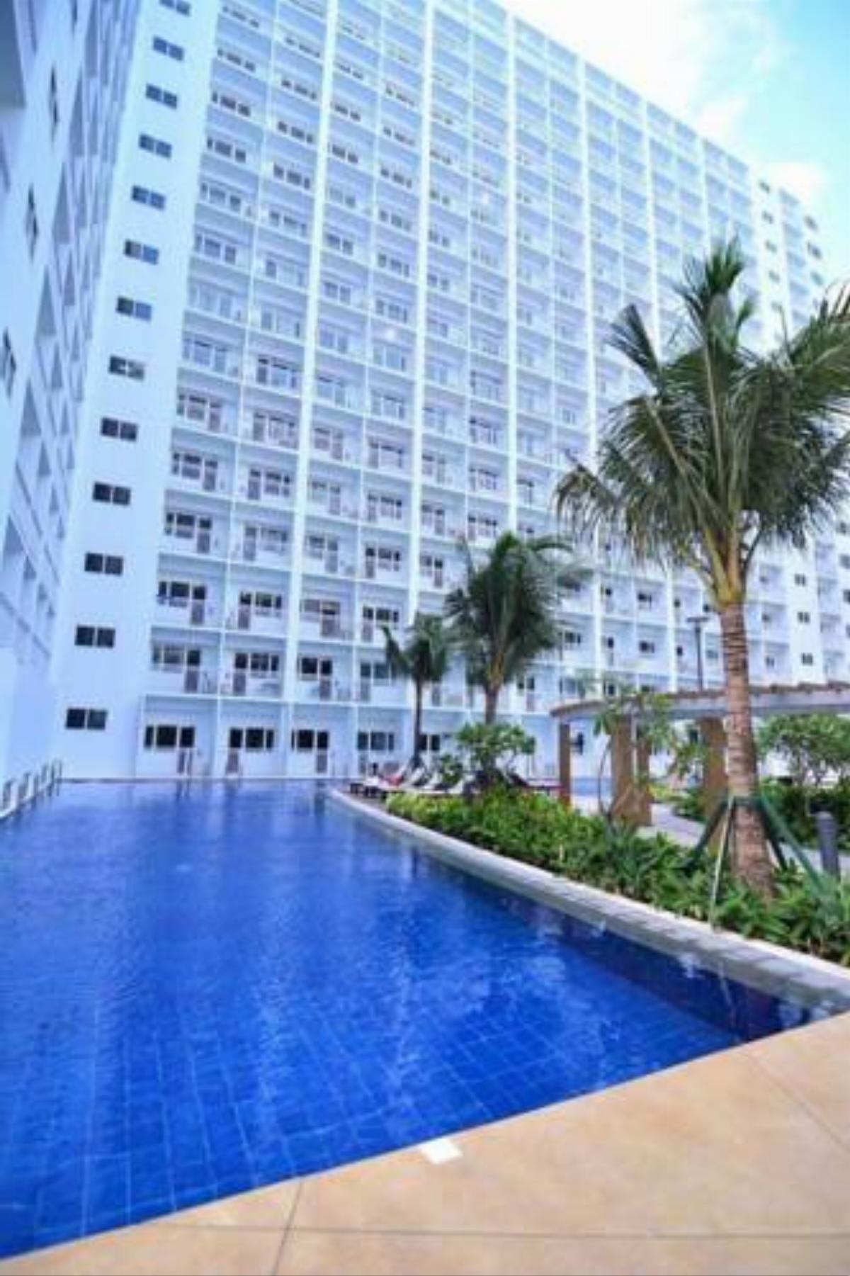 5 Star-Luxury Condo @Shore near MOA, NAIA & Casino Hotel Manila Philippines