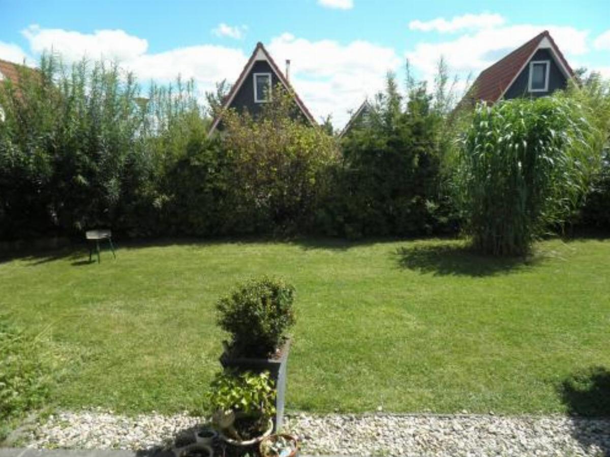 6 pers. Holiday Home close to the national park Lauwersmeer Hotel Anjum Netherlands
