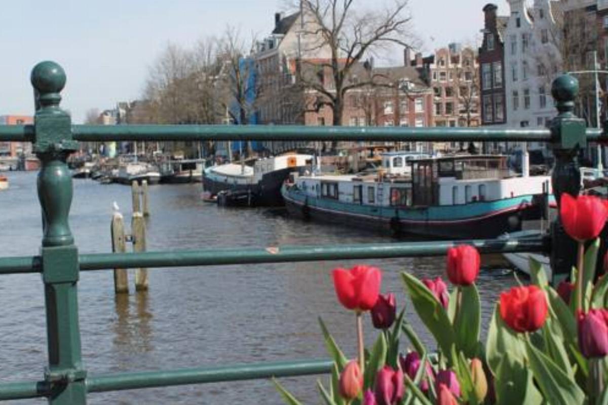 A359 Private Houseboat Amsterdam City Centre Hotel Amsterdam Netherlands