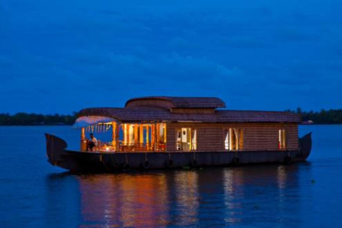 Abad Premium House Boat Hotel Alleppey India