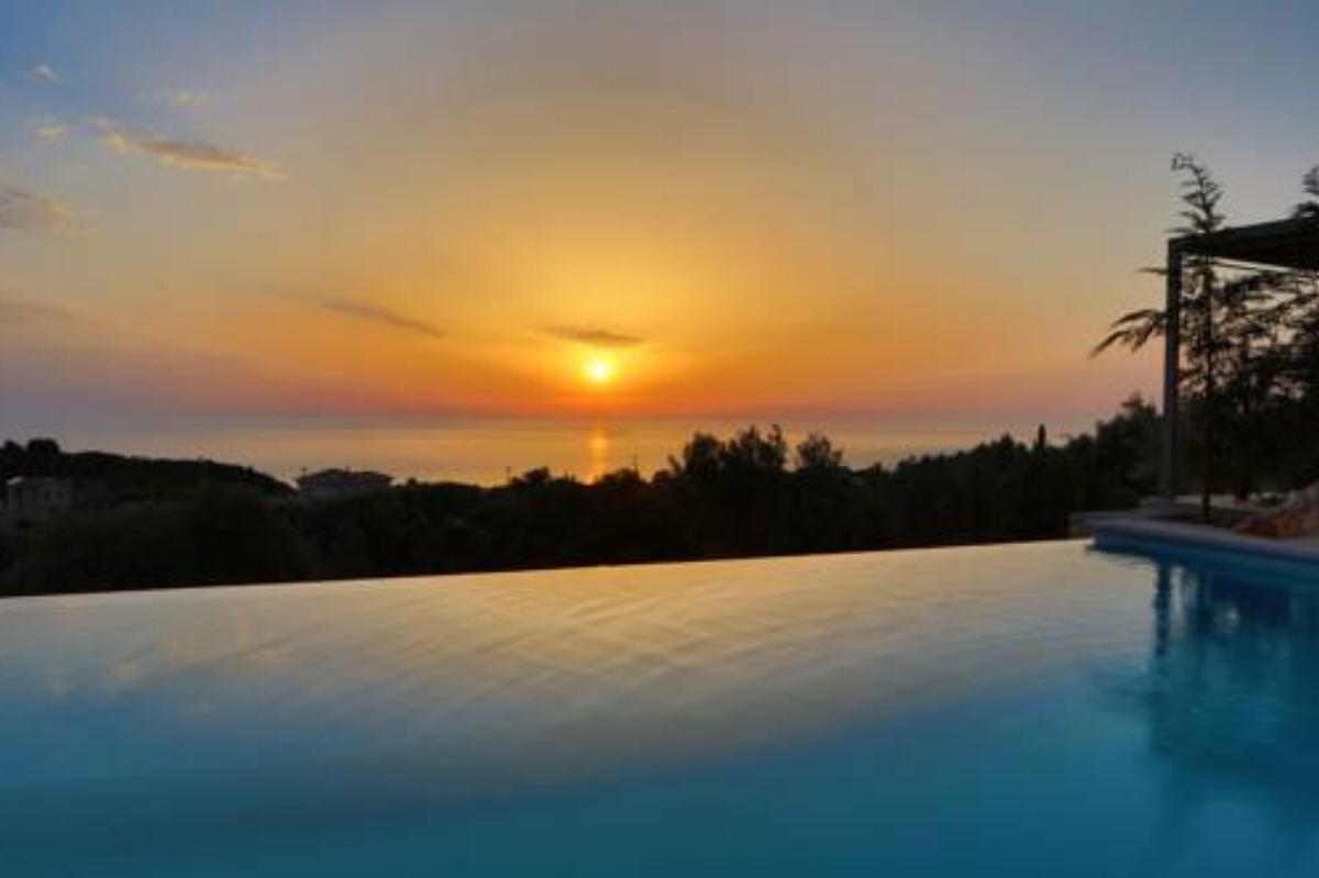 Acquaterra Villas Hotel Tsoukaladhes Greece