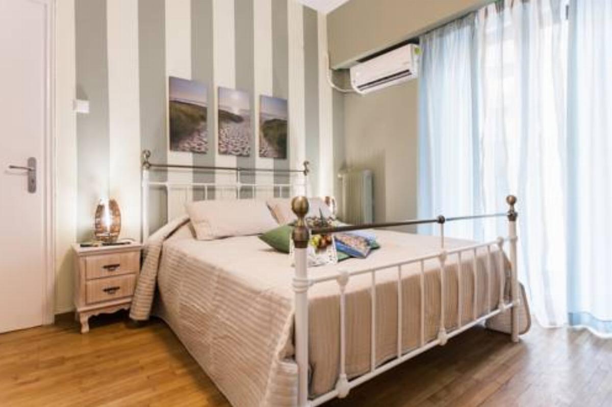 Acropolis, very clean and cozy Metro Station apartment Hotel Athens Greece