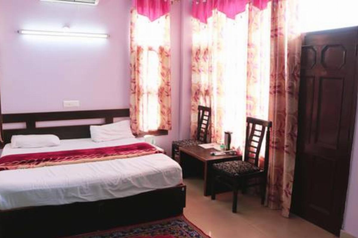 ADB Rooms AAA Hotel & Restaurant Hotel Kasauli India