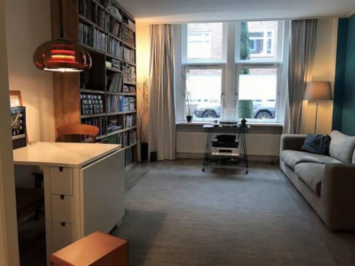 Adorable apartment for 2 ppl. with a relaxing garden Hotel Amsterdam Netherlands