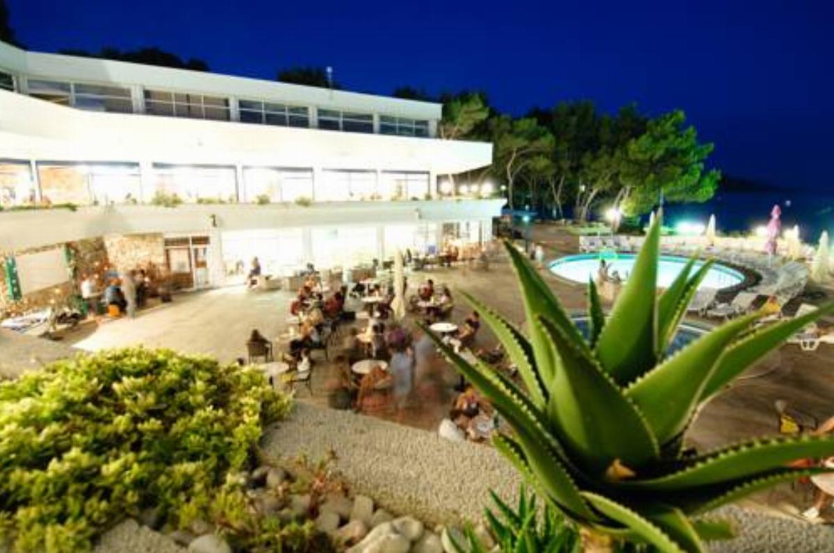 Adriatiq Resort Fontana Deluxe Hotel Jelsa Croatia