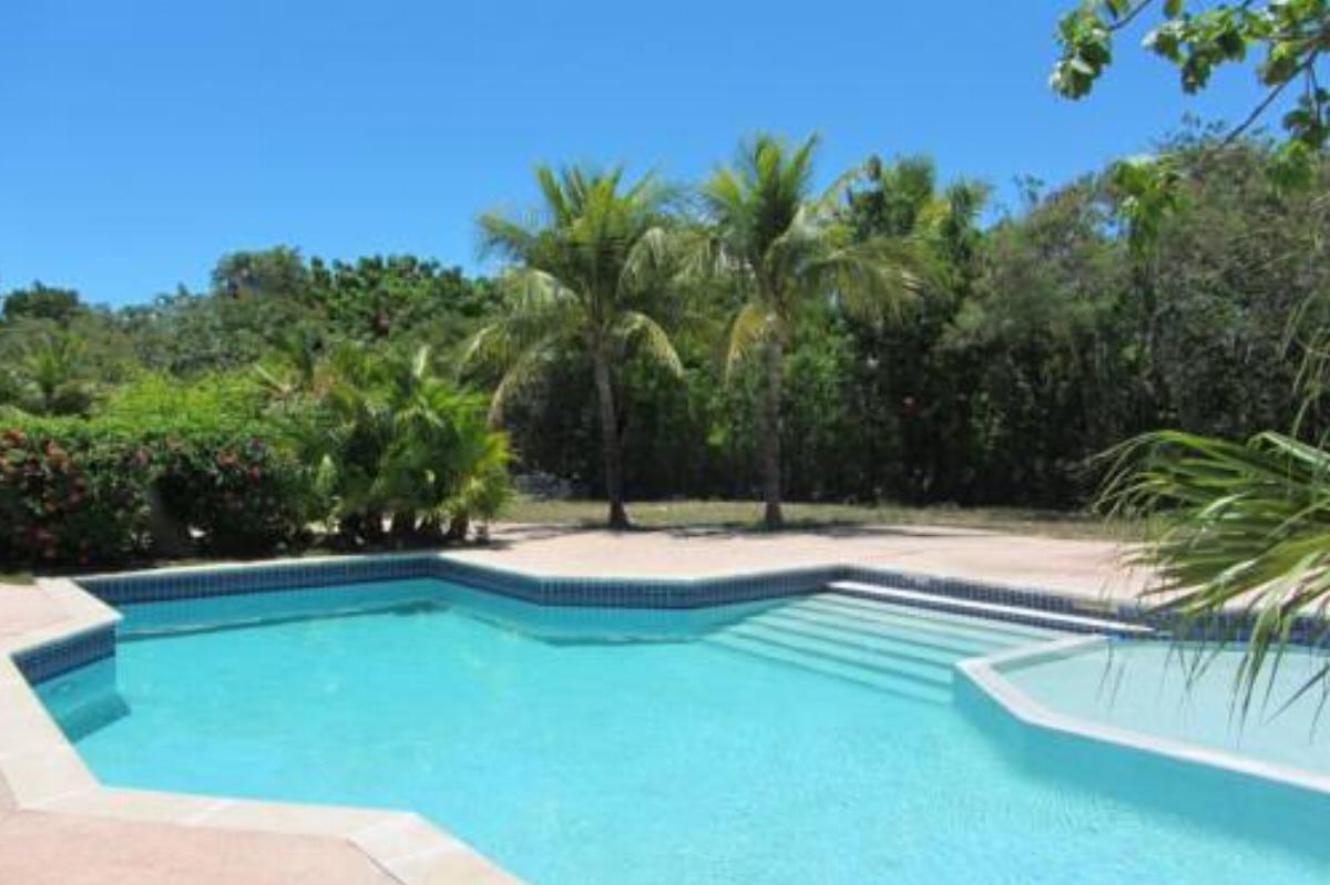 Affordable Adorable Cottage in Grace Bay with Pool Hotel Grace Bay Turks and Caicos Islands