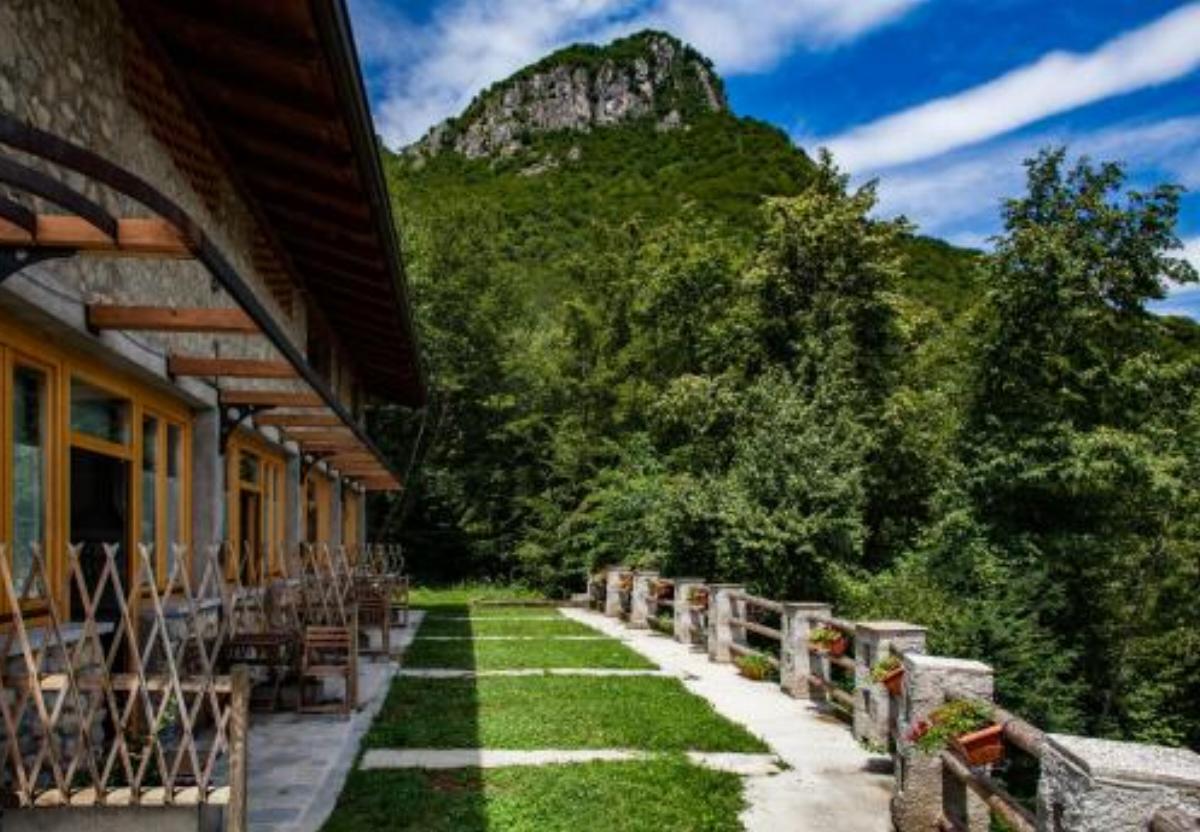 Agriturismo la Selvaggia Hotel Mandello del Lario Italy