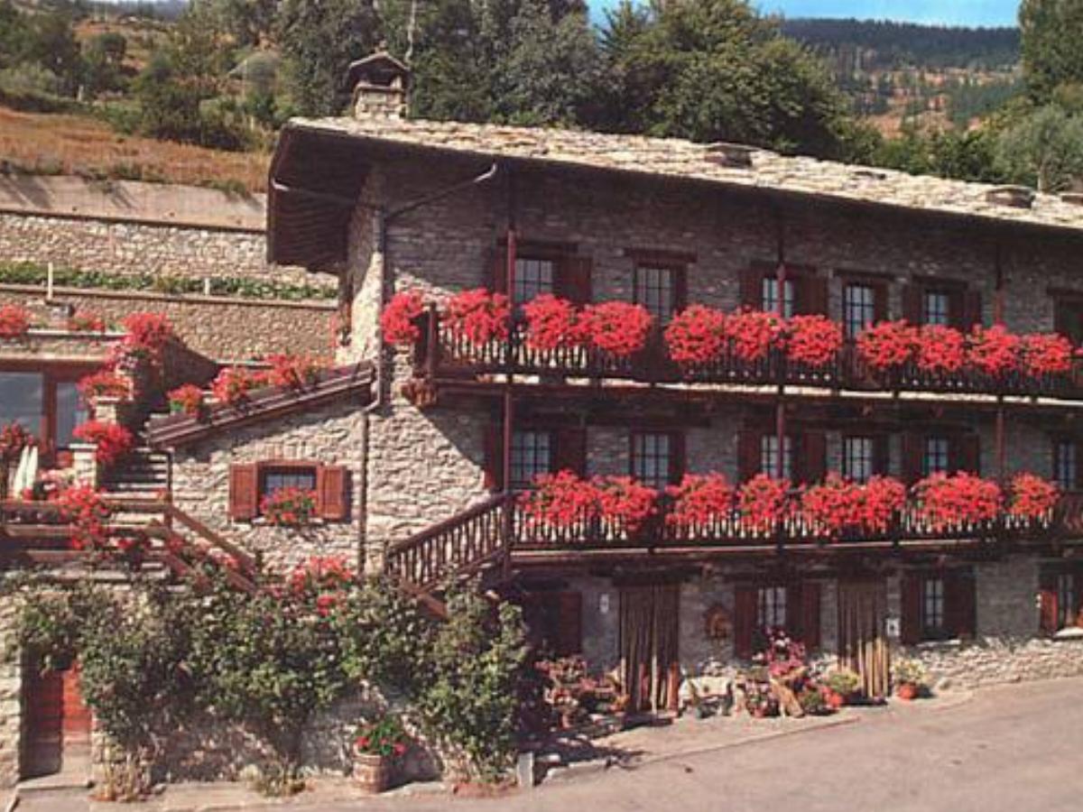 Agriturismo Lo Ratelé Hotel Allein Italy