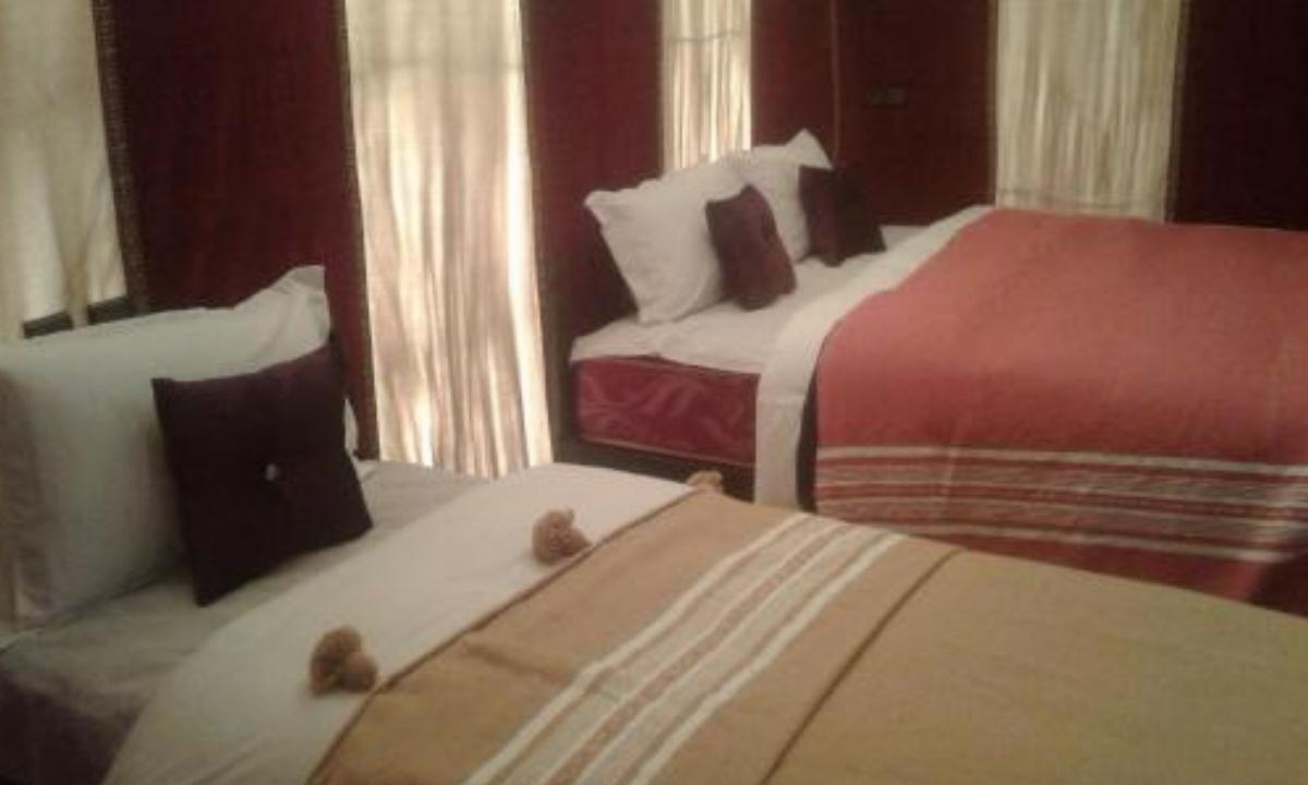 Akabar luxury desert camp Hotel Ksebt en Namous Morocco