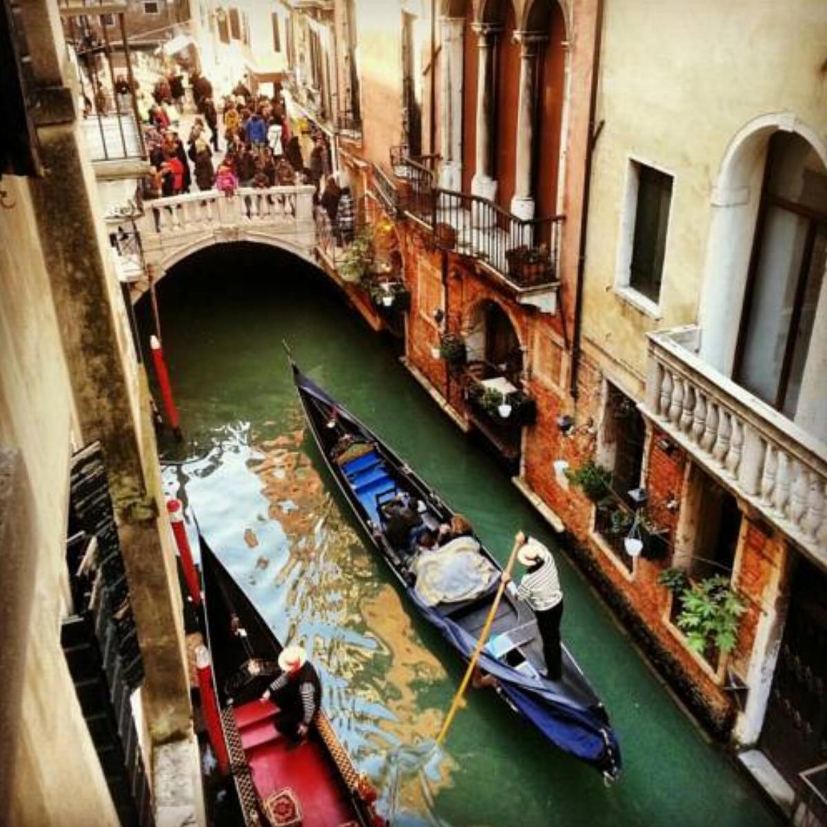 Al Gazzettino Hotel Venice Italy