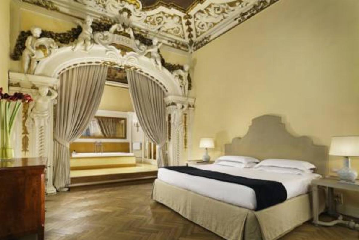 Al Palazzo del Marchese di Camugliano Residenza d'Epoca Hotel Florence Italy