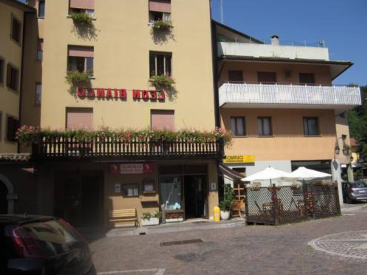 Albergo Leon Bianco Hotel Moggio Udinese Italy