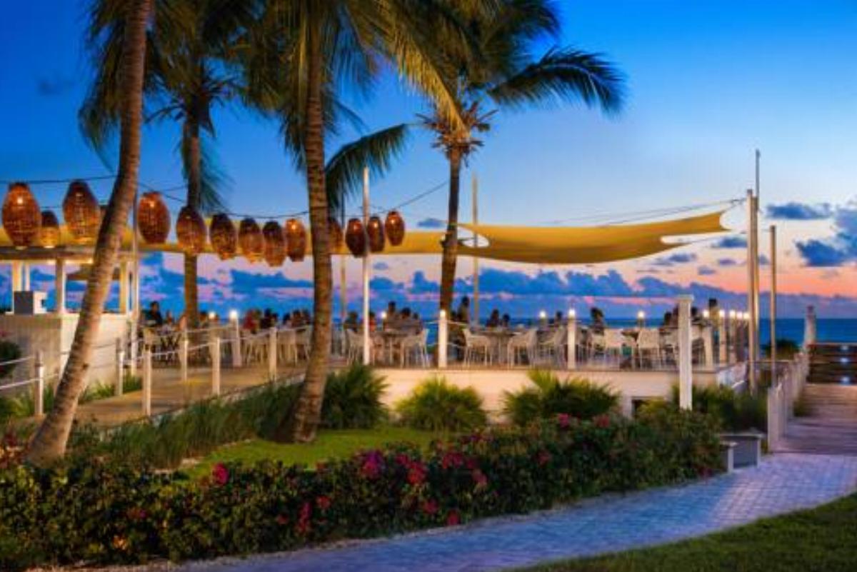 Alexandra Resort- All Inclusive Hotel Grace Bay Turks and Caicos Islands