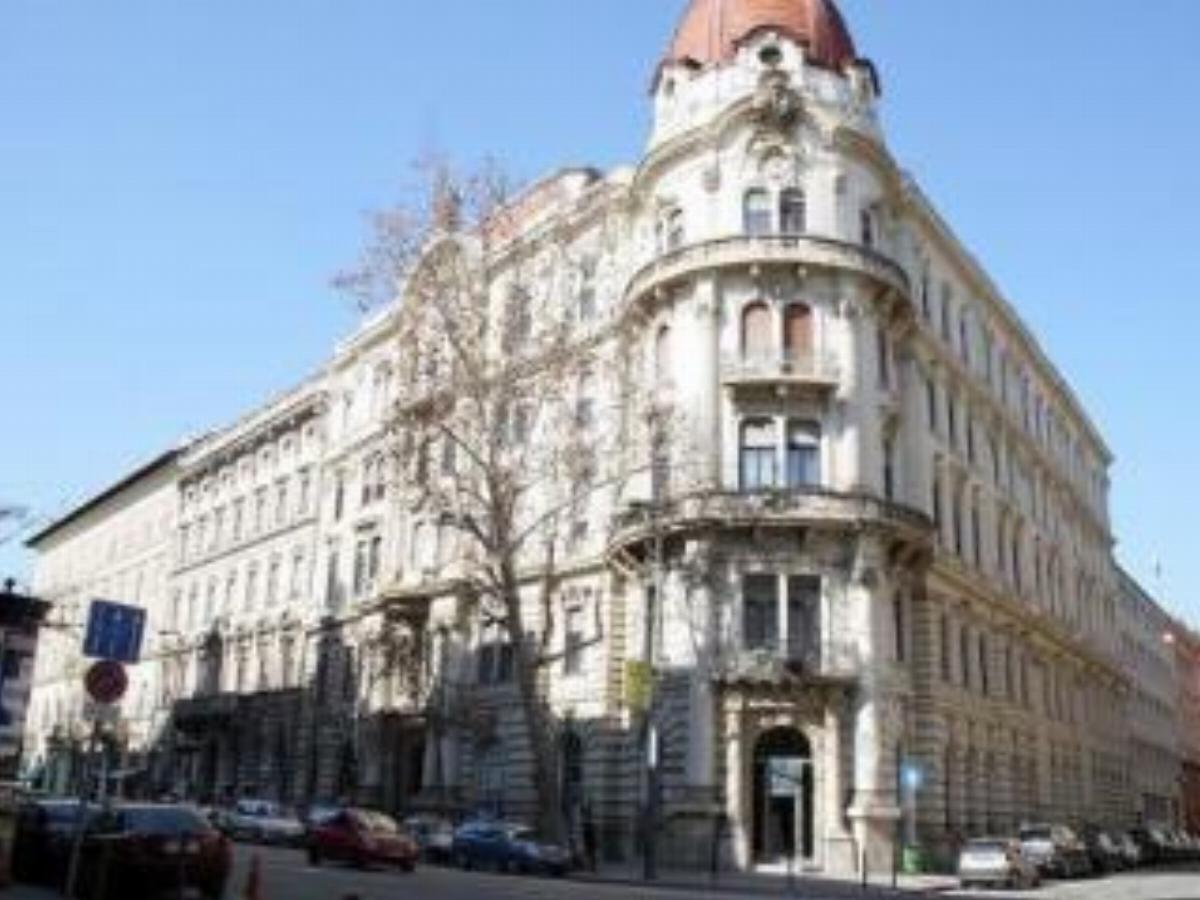 Alkotmány Apartment Hotel Budapest Hungary