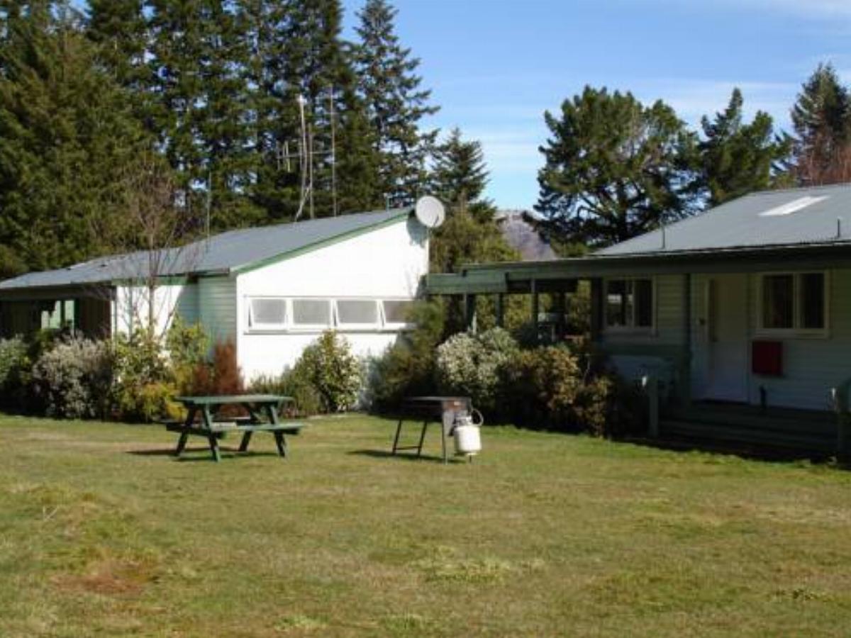 Alpine Holiday Apartments & Campground Hotel Hanmer Springs New Zealand