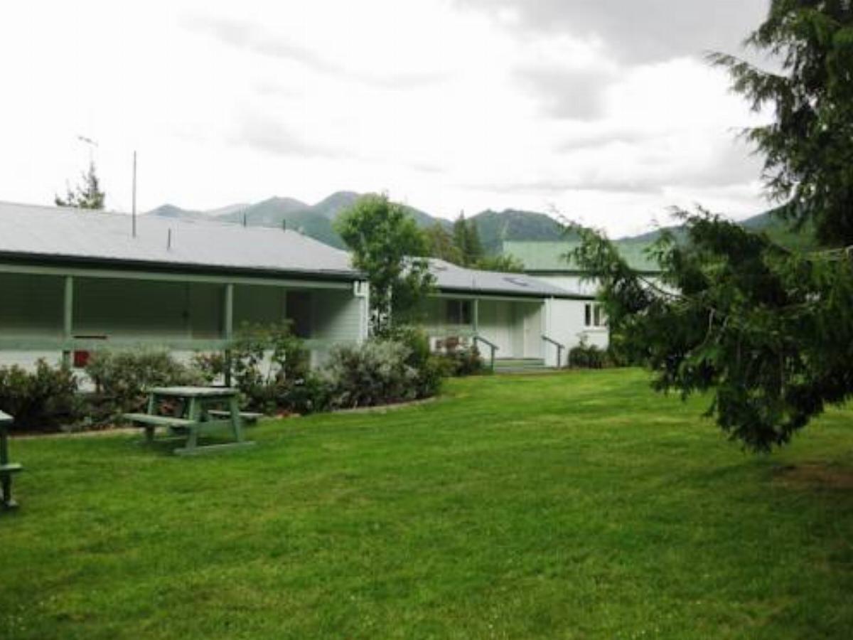 Alpine Holiday Apartments & Campground Hotel Hanmer Springs New Zealand