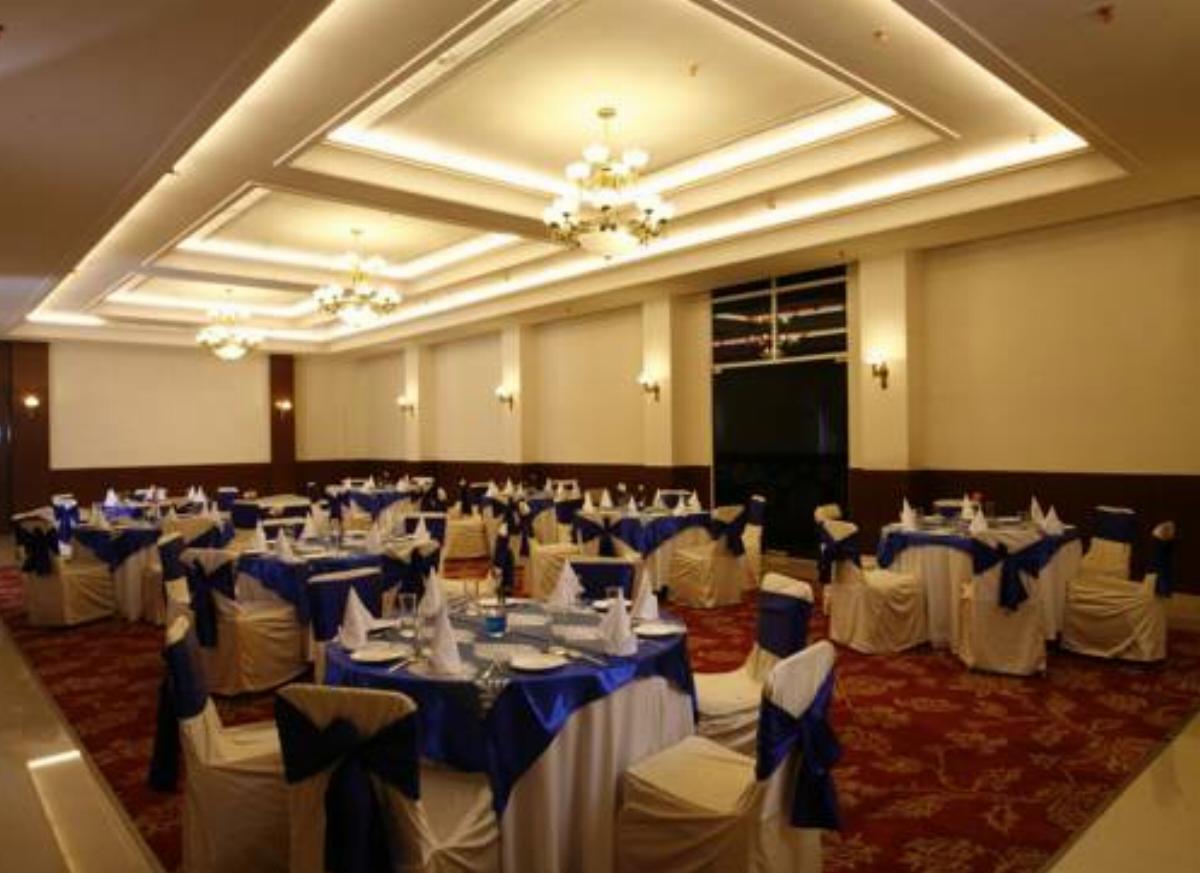 Ambrosia Sarovar Portico Hotel Bahādrābād India