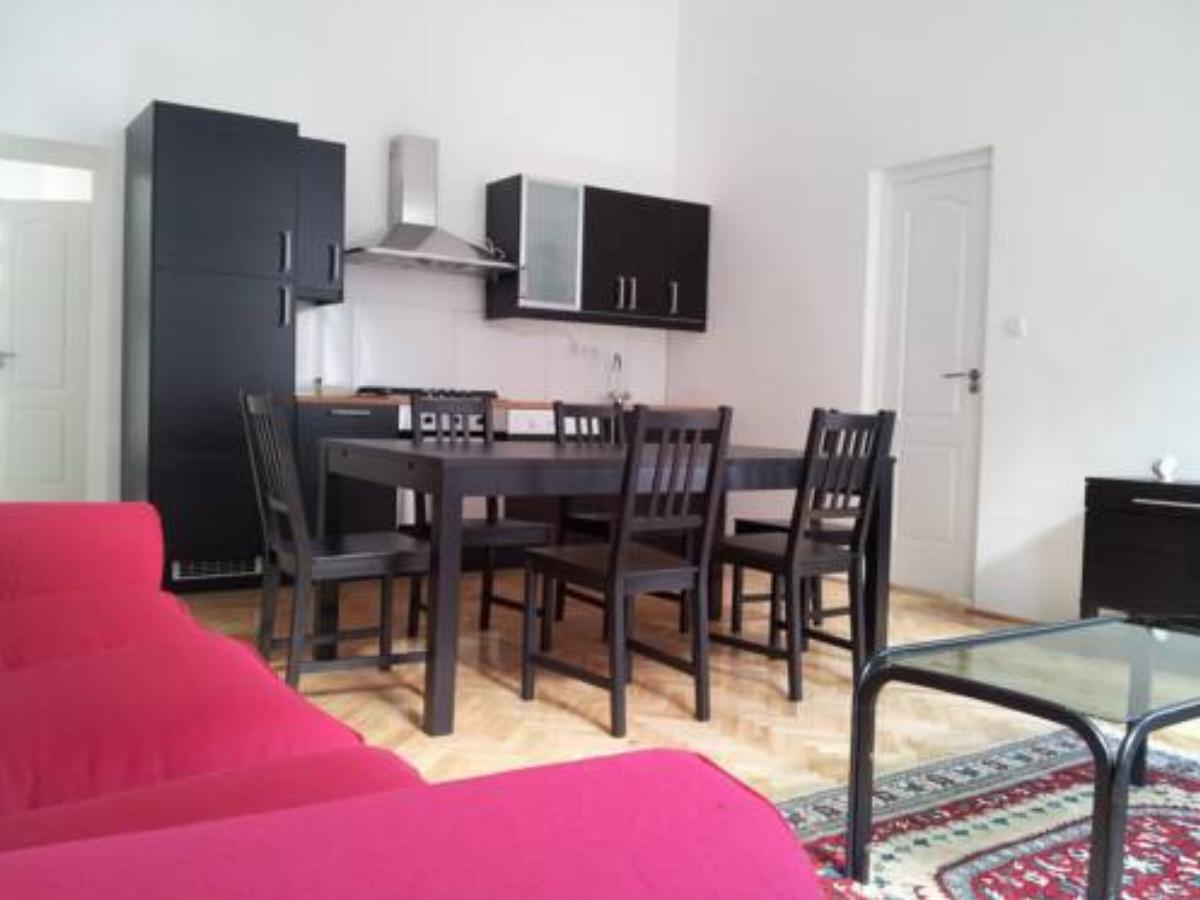 Anna 2 bedrooms 2 bathrooms 3 bikes Hotel Budapest Hungary