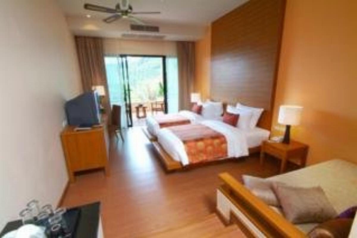 Aonang Cliff Beach Resort Hotel Krabi Thailand