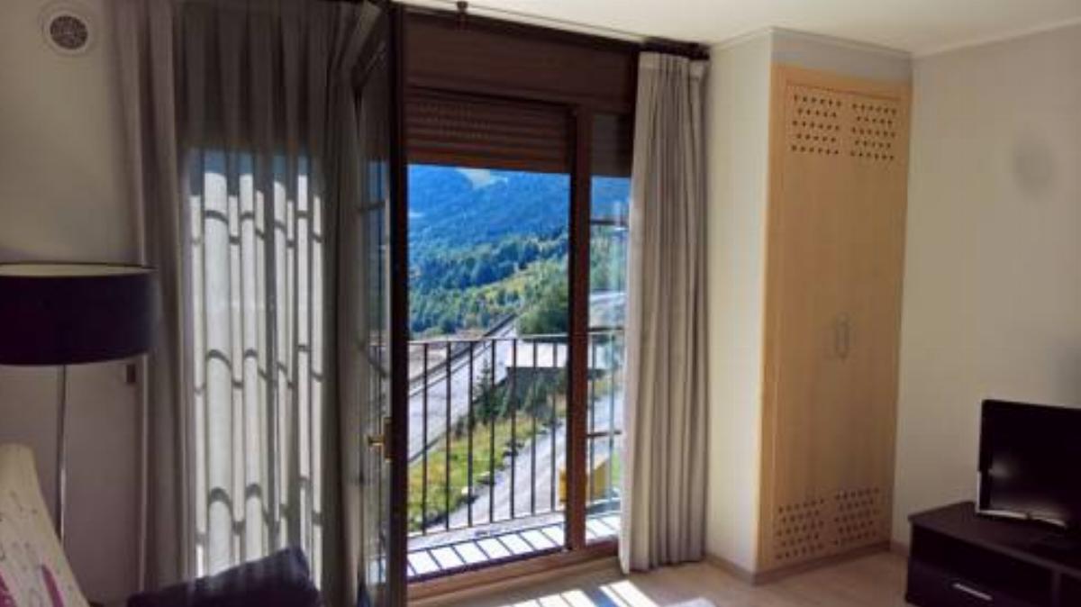Apartamentos Soldeu 3000 + Balneario de Caldea Hotel Soldeu Andorra