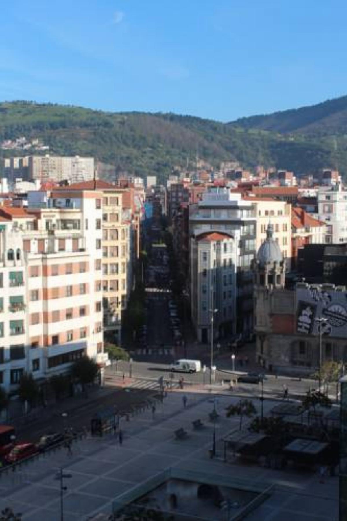 Apartamentos Turísticos Edificio Santiago Hotel Bilbao Spain