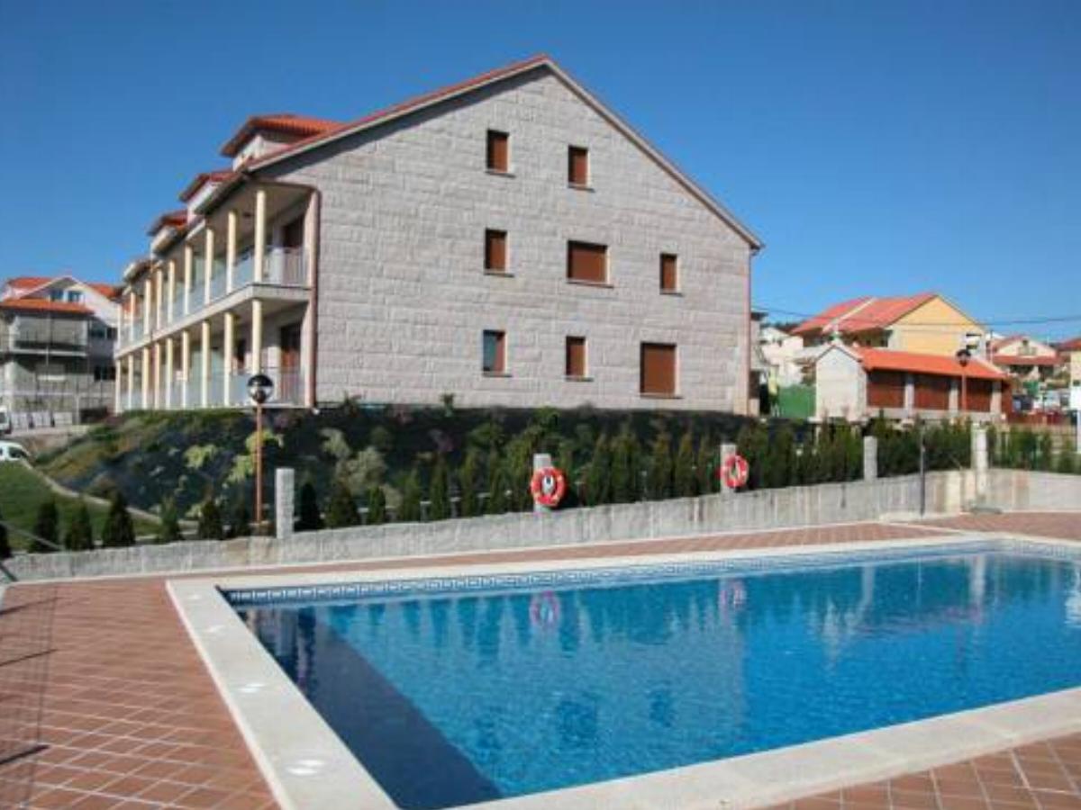 Apartamentos Turísticos Eira Do Mar Hotel Aios Spain