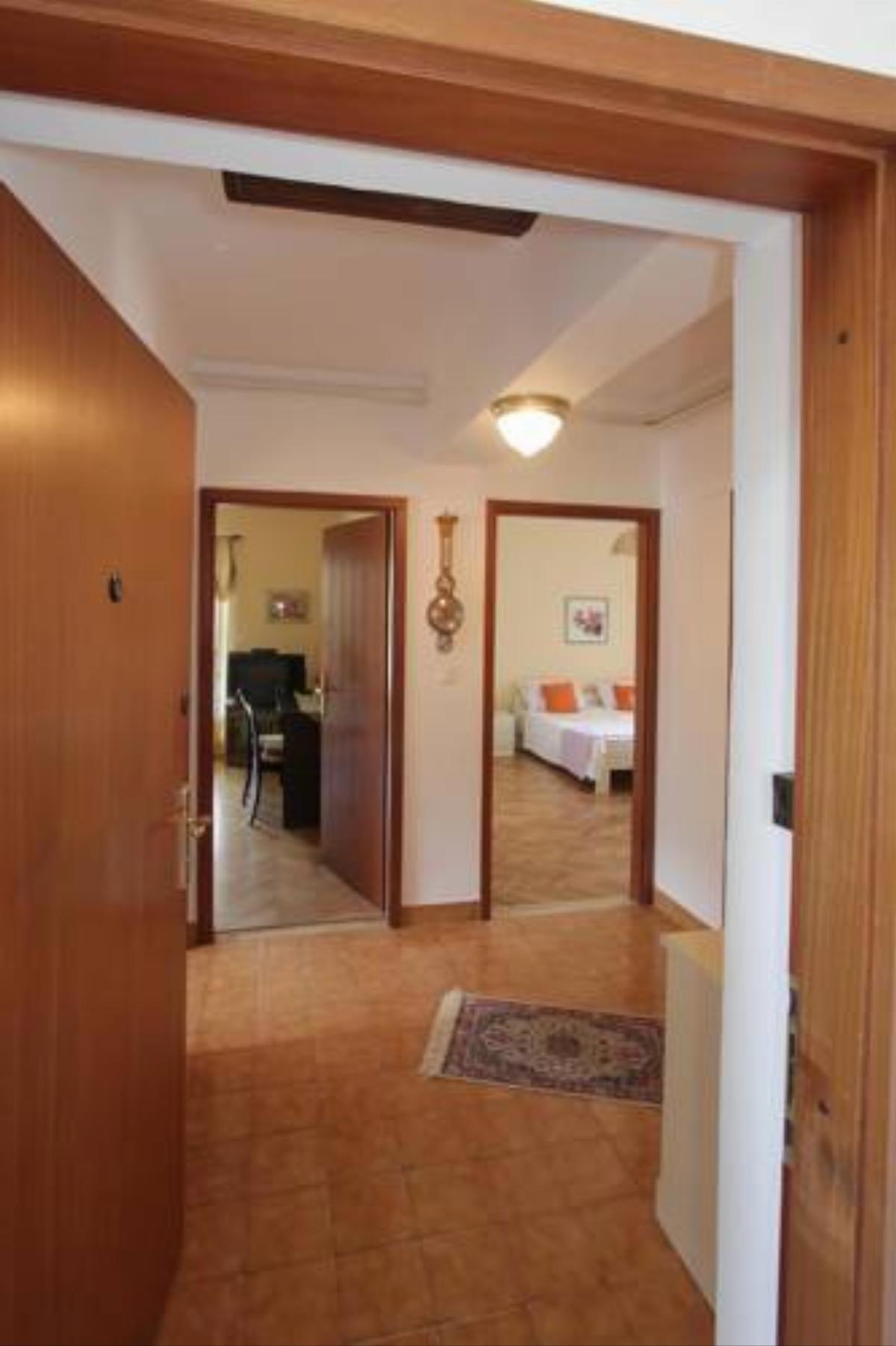 Apartment Albina Hotel Lovran Croatia