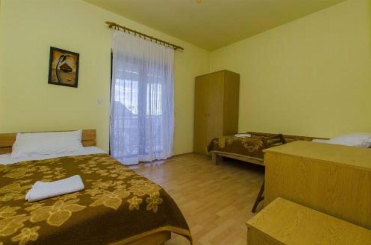 Apartment Ante Hotel Brodarica Croatia