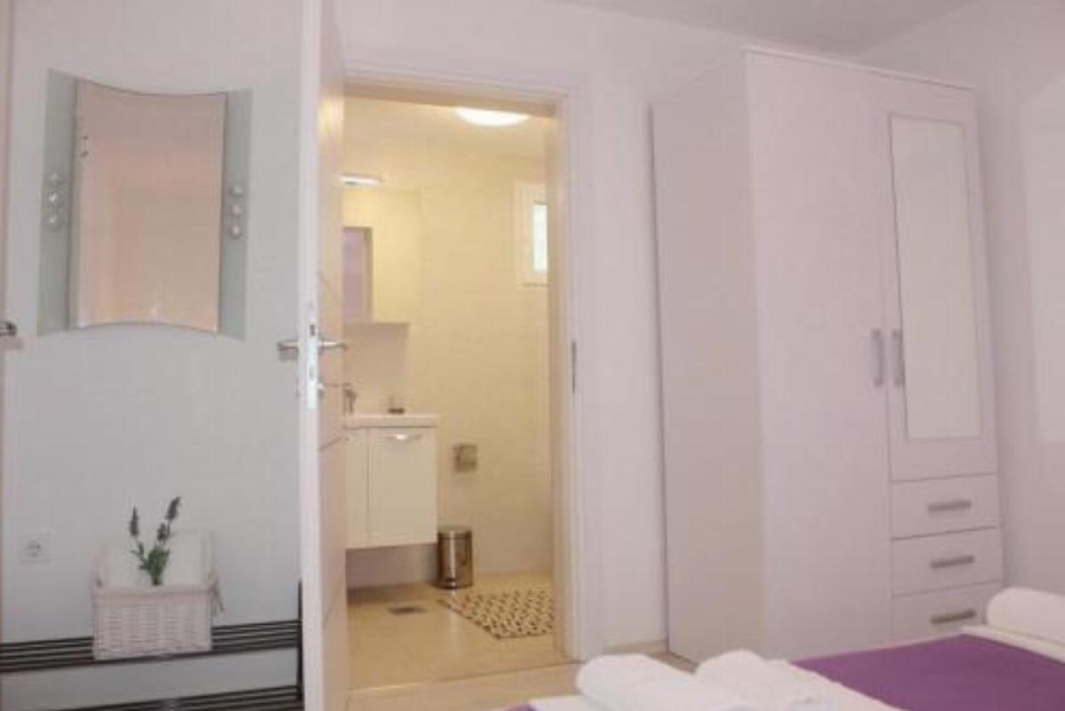 Apartment Artatore 5377c Hotel Čunski Croatia