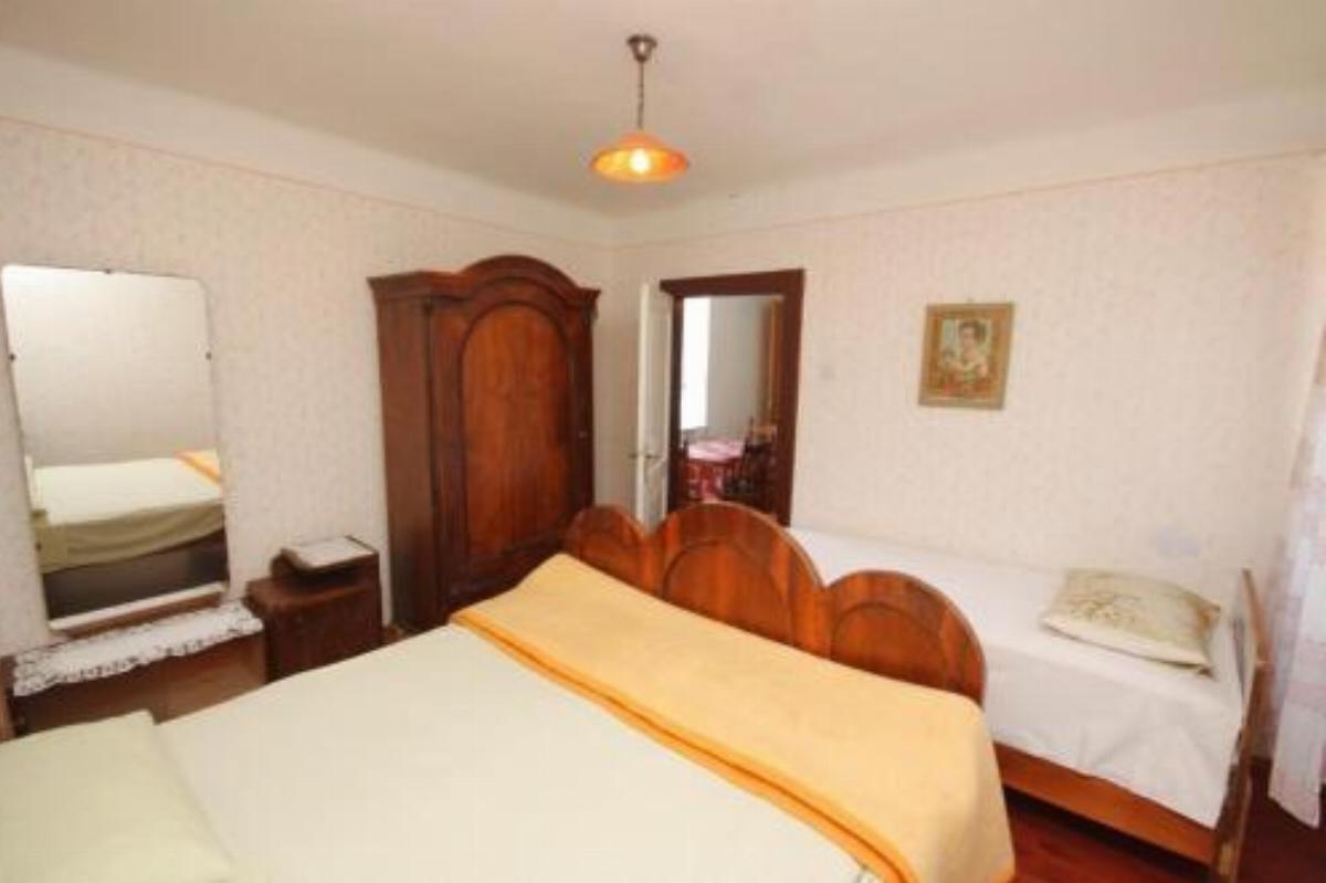 Apartment Beli 8094a Hotel Beli Croatia