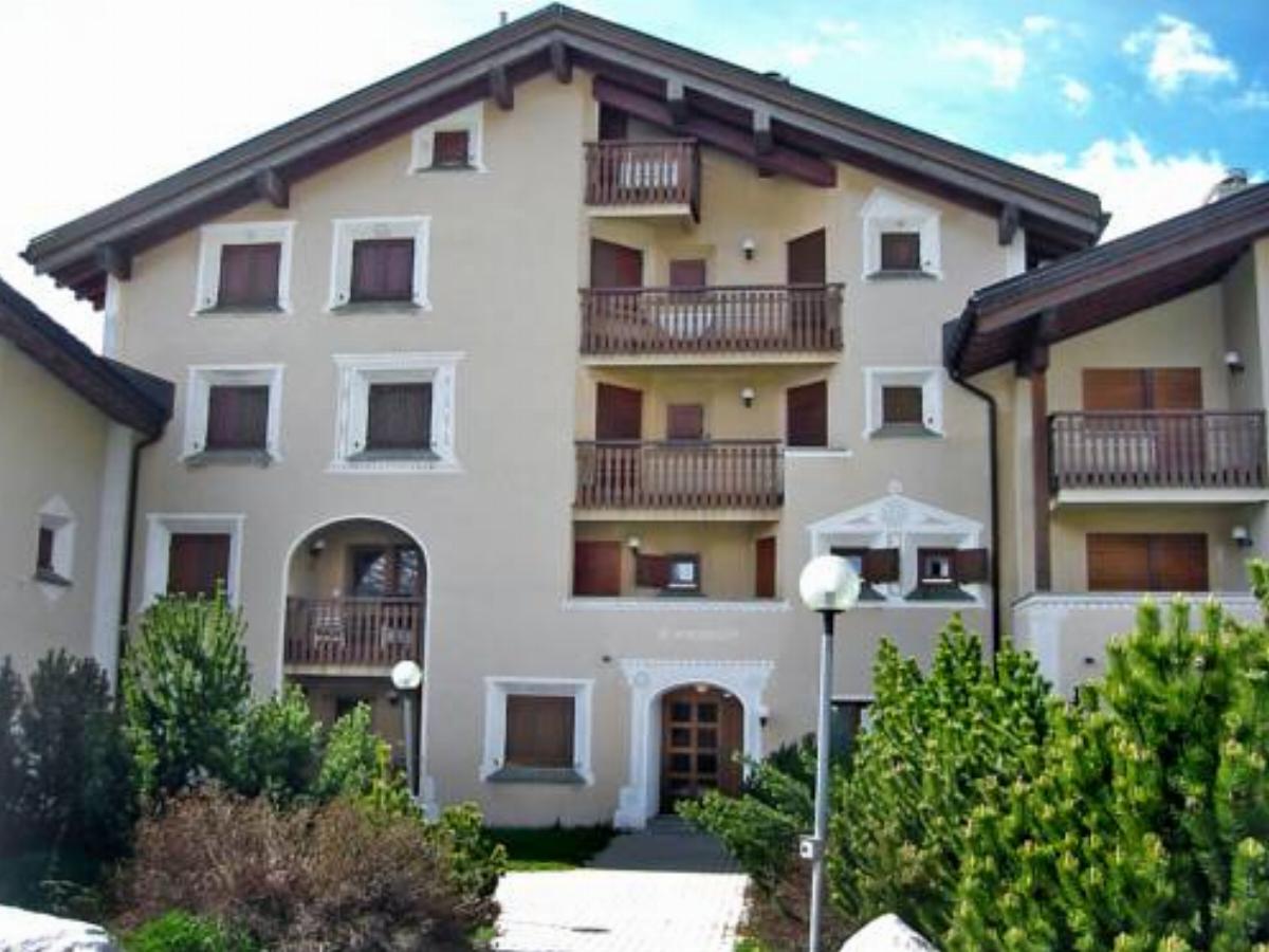 Apartment Chesa Polaschin B - B10 Hotel Sils Maria Switzerland